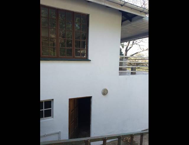 4 BEDROOM COMPLEX FOR SALE IN MOSELEY